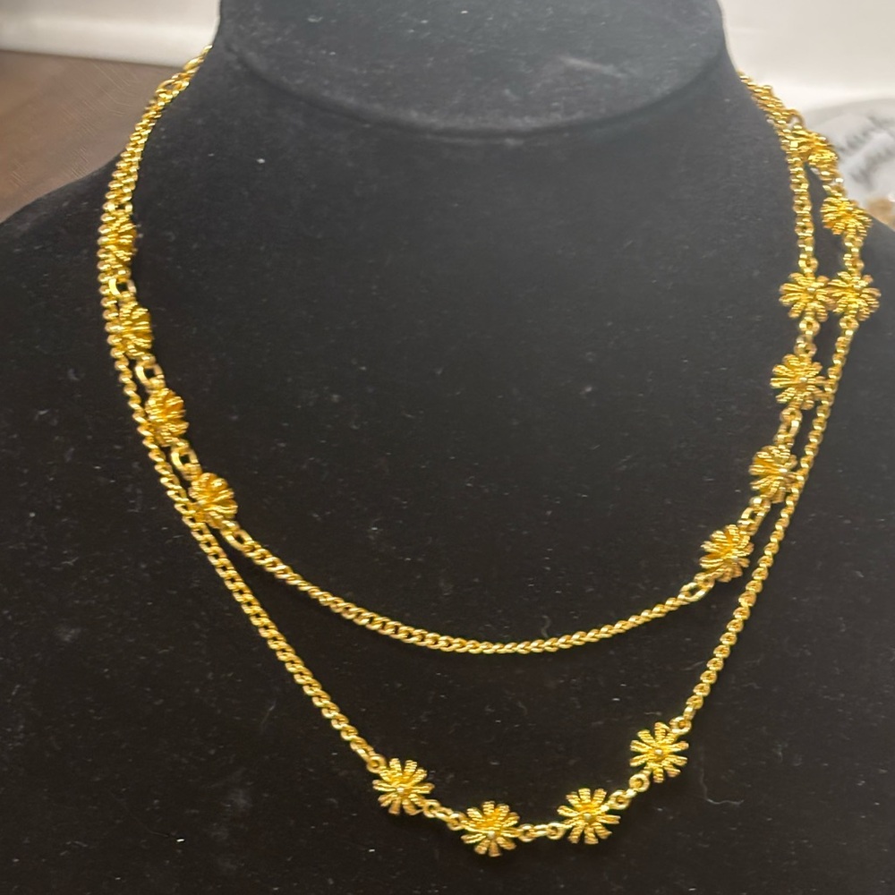 Crown Trifari vintage super long Elegant Gold Floral Necklace